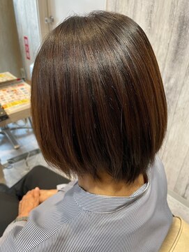 エヌアンドエー せんげん台店(N&A) 大人かわいいうる艶ボブ ナチュラルなハイライト