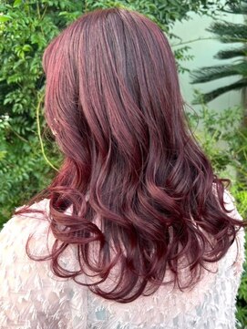 ナカオコアフュール(NAKAO COIFFURE) チェリーレッド ピンクカラー ダブルカラー 巻髪ロング