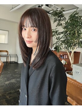 ガーランドギンザ(Garland Ginza) グレージュカラー　顔まわりレイヤー　ミディアム