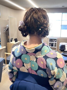 エダ 鎌倉(edA.) ツインシニヨン/ヘアセット