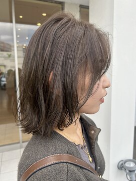 まろやかオリーブグレージュ