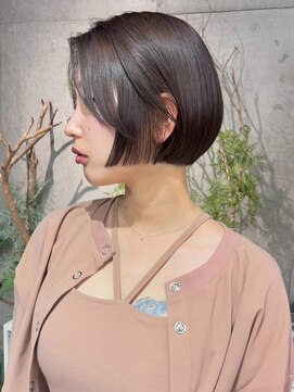 ボブウルフハッシュカットショートウルフボブ小顔カット