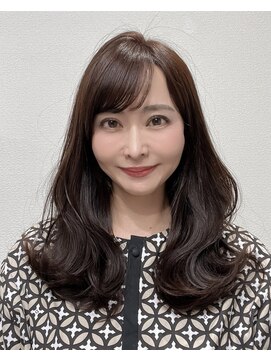 アイビー(ivy) 大人キュートセミロング/アッシュベージュ30代40代50代