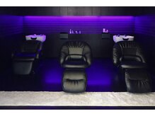 ヘアー ブブース(HAIR BO BOOSE)の雰囲気(落ち着いた雰囲気のシャンプー台。)