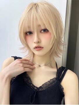 ネハス 栄(nehus.) ミルクティーベージュダブルカラーブリーチカラーレイヤーカット