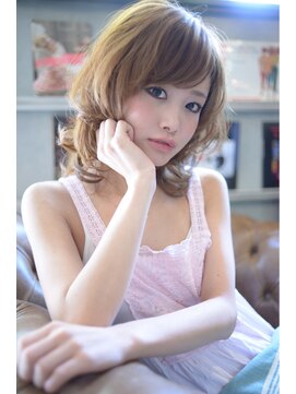 マイティ バイ エイチ(mighty by H) mighty☆モテ、フェミニン☆ミディアムレイヤー☆