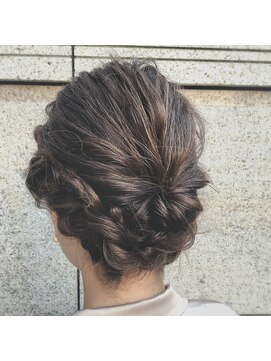 ペイジバイネオリーブ 吉祥寺店(Paige by Neolive) 編み込みまとめ髪