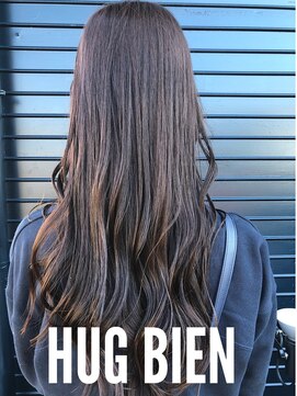 ハグヴィアン(HUG BIEN) 秋冬にぴったりベージュ、グレーカラー