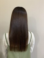 美容室ケインズナチュール&nbsp;ストレートヘアー[レイヤーロング/アッシュブラック]