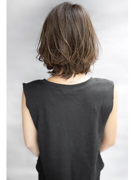 レスピア 銀座中央通り店(Respia) 大人のゆるめレイヤーボブ【銀座】