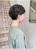 癖毛を活かすショートカット　パーマ風くせ毛襟足改善