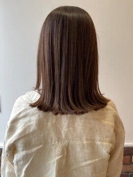 ネオリーブシェリエ 浅草店(Neolive cherie) 外ハネミディー【浅草 カラー トリートメント】