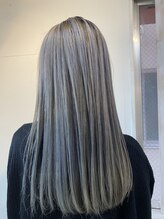 明るさや透明感を☆ダブルカラーでおしゃれなヘアスタイルに♪