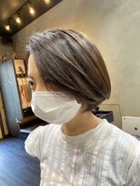 ヘアーシグネチャー(Hair Signature) 前上がりのナチュラルボブ