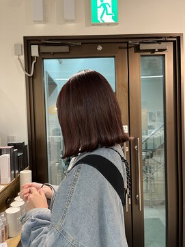 コワファーストナガサキシャンプーボーイ(COIFF1RST NAGASAKI SHAMPOO BOY) ぱつっとボブ