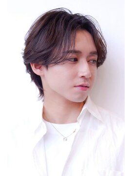 ケアリー プレナ海浜幕張(Carelly) ツイストパーマ七三オールバックマッシュウルフスリークショート