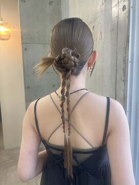 ムード(mood) ヘアセット/タイト/三つ編み/アレンジ