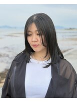 スリーヌーン(THREE noon) ミディアムレイヤー◎オリーブグレージュ