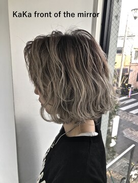 カカフロントオブザミラー(KaKa front of the mirror) バレイヤージュのボブ