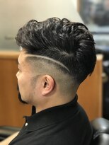 ヘアーメイクエアーセントラーレ(HAIR MAKE air Zentrale)&nbsp;緩やかカーブのズバッとライン！
