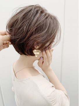 ルーファス 恵比寿 渋谷(Ruufus) ミルクティーベージュ丸みショートボブ【Ruufus恵比寿渋谷】3156
