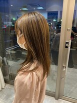 ヘアー テクニカ(hair Technica)&nbsp;広瀬オススメ「極細ハイライトにスモーキーなベージュカラー」