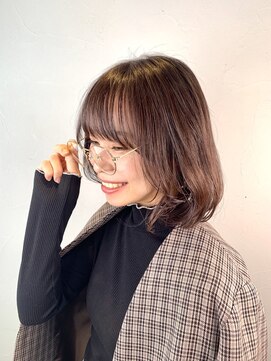 アンテシニヨン(Un the Shiniyon) 女性らしいナチュラルボブ