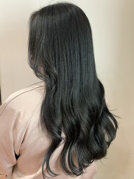 カッツ 元町店(CUT S) ダークシルバーカラー