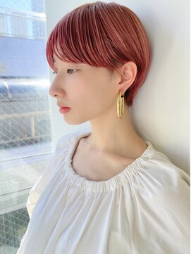 ソーコ 渋谷(SOCO) 丸みショートボブピンクベージュマッシュショート耳かけショート