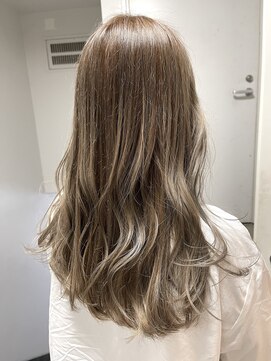 ピッポ(PIPPO) ハイライトの残りを利用してミルクティーベージュ