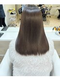 【髪質改善】広がりを抑え艶のある髪へ