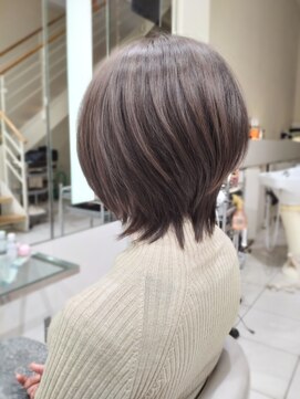ハイストリートヘア(High street Hair) 40代に大人気のウルフショートスタイルです♪