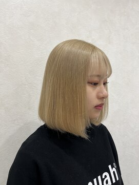 ミニョン(mignon) ホワイトブロンド