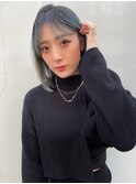 顔まわりレイヤー レイヤーカット ミディアムレイヤー グレー