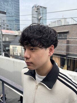 フィフスジングウマエ 原宿(fifth JINGUMAE) シャドウパーマルーズパーマ波巻きパーマメンズマッシュ原宿20代