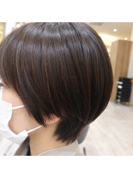 ルシードスタイル クリザンテーム 大人女性に人気の上品なショートボブ
