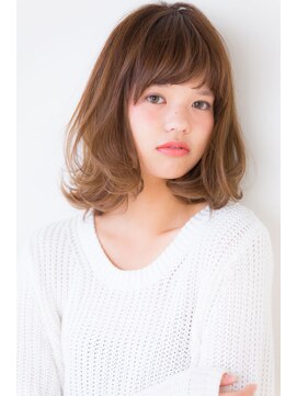 アリエッタ アザブ(ARIETTA AZABU) 【aRiettaAZABUスタイル】くびれカット/ひし形シルエット/ミディ