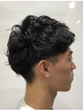 リッツファミリーズピコ めがね橋店(RIT FAMILYZ PIKO) メンズ☆パーマスタイル