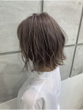 カシェ マエノヘタ(Cashe'e MAENOHETA) スモーキーグレージュ