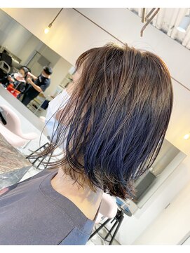 ブリーチ(bleach) インナーカラーボブ