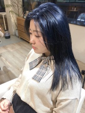 リアン(Lien) ブルーブラックhair/熊田佳奈子