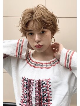 カミノア 銀座店(CAMINOIA) 抜け感透け感ミルクティーカラー