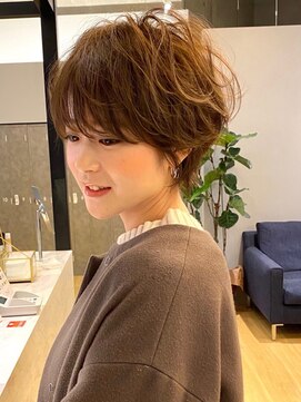 ビューエヒメ(VIEW EHIME) 前髪大人かわいい美髪ホワイトグレージュネビージュショートボブ