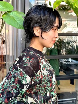 ヴヴ(Bub) Ash black/アッシュブラック ニュアンスパーマ ショートヘア