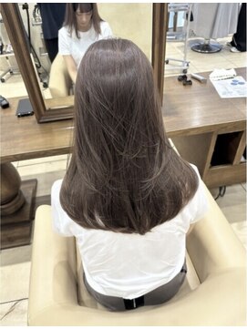 ザック ヴィ(ZACC  vie) レイヤーカット/セミロング/艶カラー/学割U24