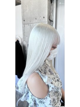 モニカ 原宿店(MONIQA) #ホワイトカラー #ホワイトヘア