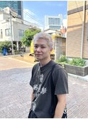 スパイキーパンキッシュ×ホワイト