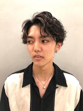 ルシードスタイルレシス(LUCIDO STYLE Les CYS) ミディアムパーマ