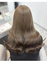 ラビス 浦和(Lovis)&nbsp;オリーブグレ／小顔に見せるヘア／ココアベージュ／黒髪カタログ