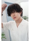 シャドウパーマコンマヘアナチュラルセンターパートツーブロック